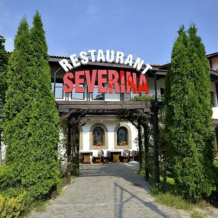 Complex Severina アパート サニービーチ
