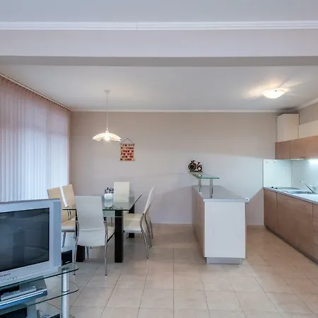 Apartment Complex Severina *